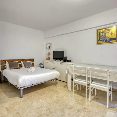 Studio Close To All Hyper Central Amenities Appartement *