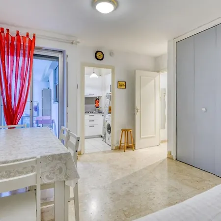 Close To Hyper Amenities شقة نيس